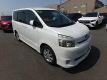 2009 Toyota Voxy