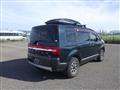 2013 Mitsubishi Delica D5