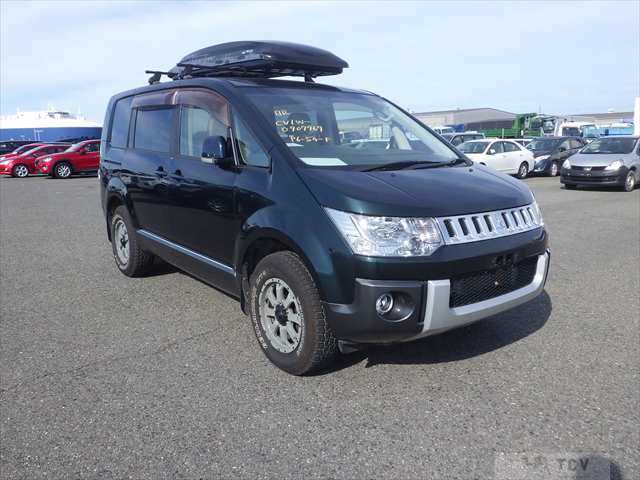 2013 Mitsubishi Delica D5