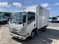 2017 Isuzu Elf