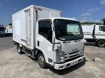 2017 Isuzu Elf