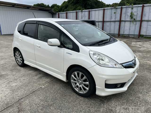 2013 Honda Fit Hybrid