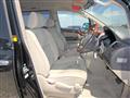 2005 Toyota Alphard