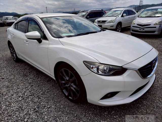 2014 Mazda Atenza