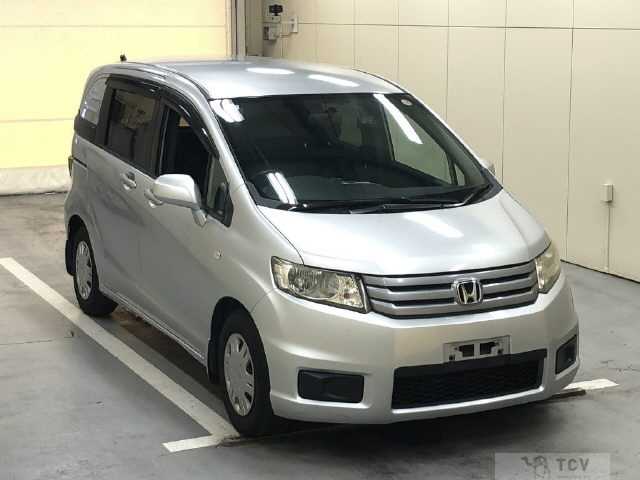 2011 Honda Freed Spike