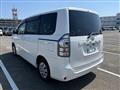 2013 Toyota Voxy