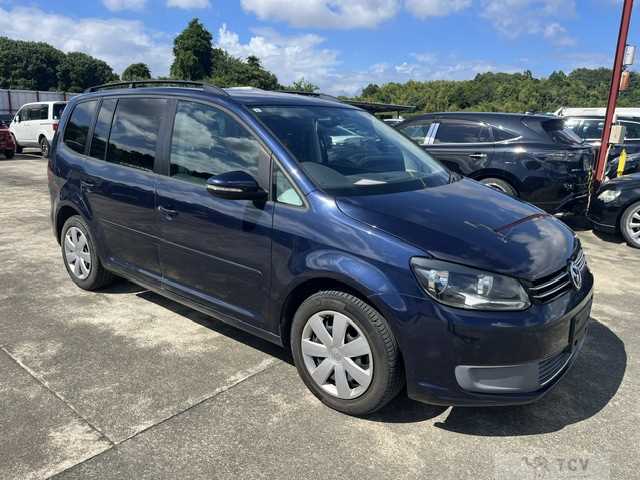 2013 Volkswagen Golf Touran