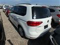 2016 Volkswagen Golf Touran