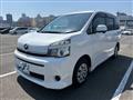 2013 Toyota Voxy