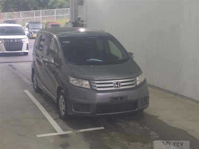 2013 Honda Freed Spike