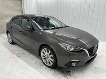2014 Mazda Axela