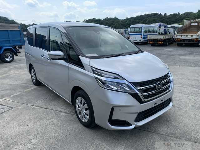 2022 Nissan Serena