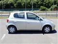 2002 Toyota Vitz