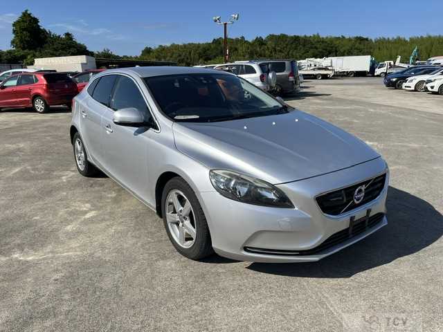 2015 Volvo V40