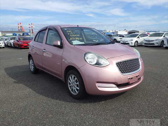 2017 Nissan March