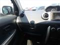 2005 Toyota IST