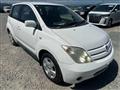 2005 Toyota IST