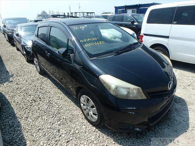2011 Toyota Vitz