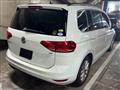2016 Volkswagen Golf Touran