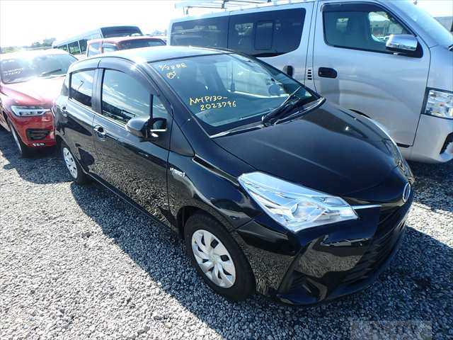 2017 Toyota Vitz
