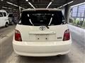 2005 Toyota IST