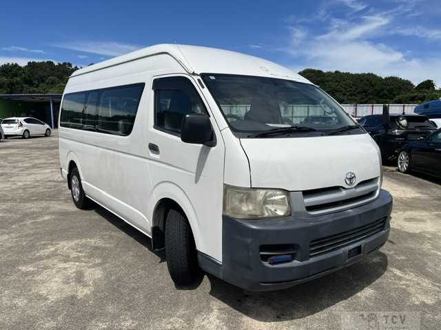 2007 Toyota Hiace Commuter