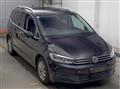 2017 Volkswagen Golf Touran