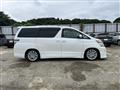 2011 Toyota Vellfire