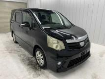 2010 Toyota Noah