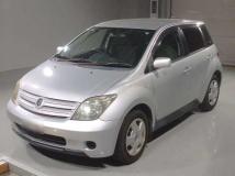 2003 Toyota IST