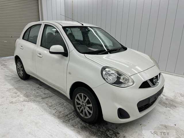2017 Nissan March