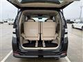 2010 Toyota Vellfire
