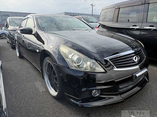 2013 Nissan Skyline