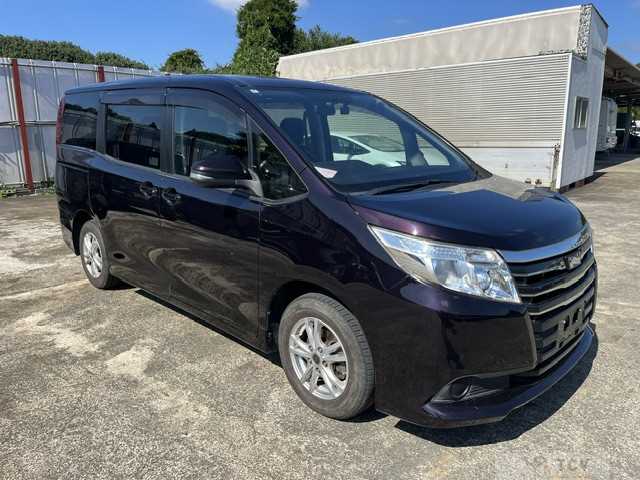 2014 Toyota Noah