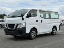 2022 Nissan NV350 Caravan
