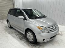 2005 Toyota IST