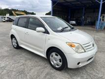 2005 Toyota IST