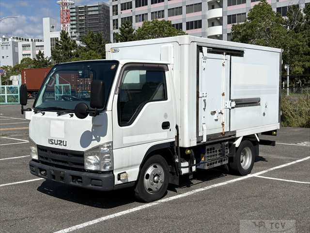 2014 Isuzu Elf