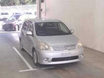 2013 Toyota Raum