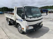 2010 Hino Dutro