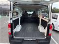 2022 Nissan NV350 Caravan