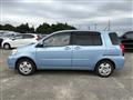 2007 Toyota Raum