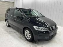 2017 Volkswagen Golf Touran
