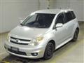 2005 Toyota IST