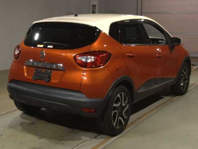 Renault Captur 2016 photo 2