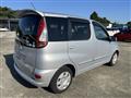 2005 Toyota Fun Cargo