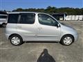 2005 Toyota Fun Cargo