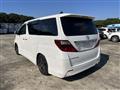 2009 Toyota Alphard