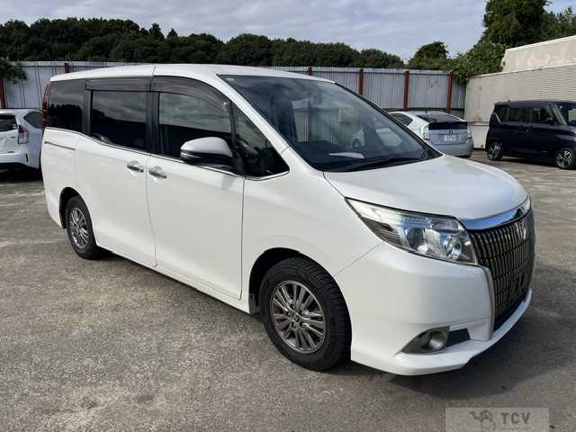 2015 Toyota Esquire