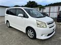 2008 Toyota Noah